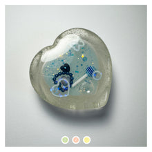 Load image into Gallery viewer, Clear Blue Heart Shaker Phone Stand