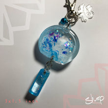Load image into Gallery viewer, Blue Sparkles Mini Liquid Shaker Furin [2]
